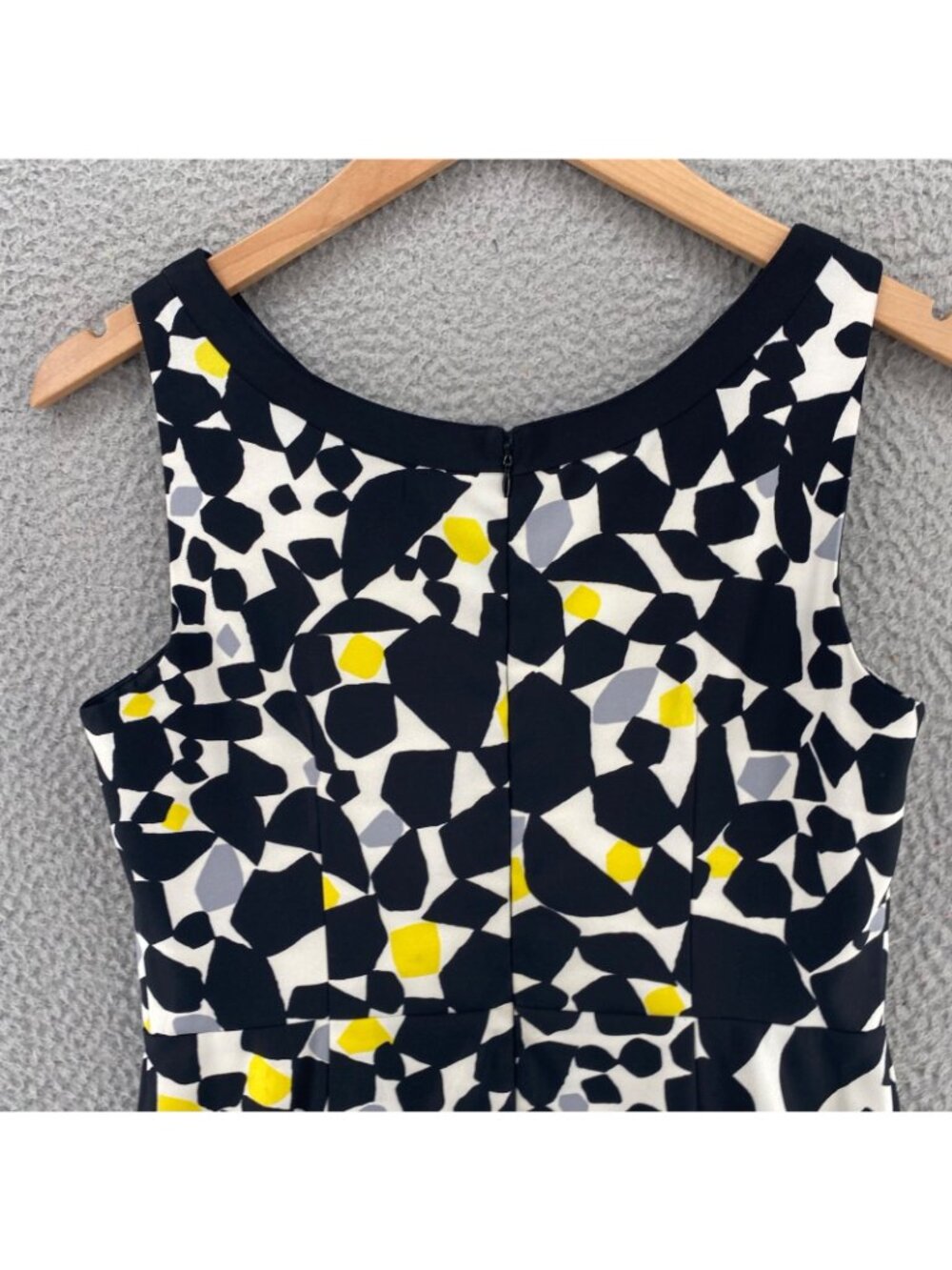 London Times Dress Womens 10 Black Pattern Sheath Pockets Knee Length Sleeveless - Picture 4 of 11